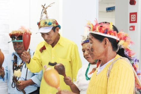 Guarani e Kaiowa fazem ritual em conversa com presidente da Funai. Tatiane Klen /MNI