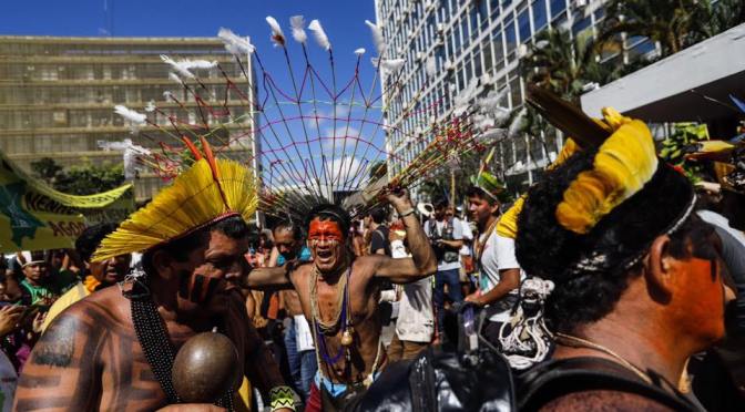 Contra a Constituição, governo Bolsonaro quer acabar silenciosamente com a saúde indígena